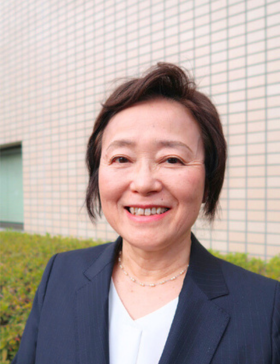 古家 晴美教授